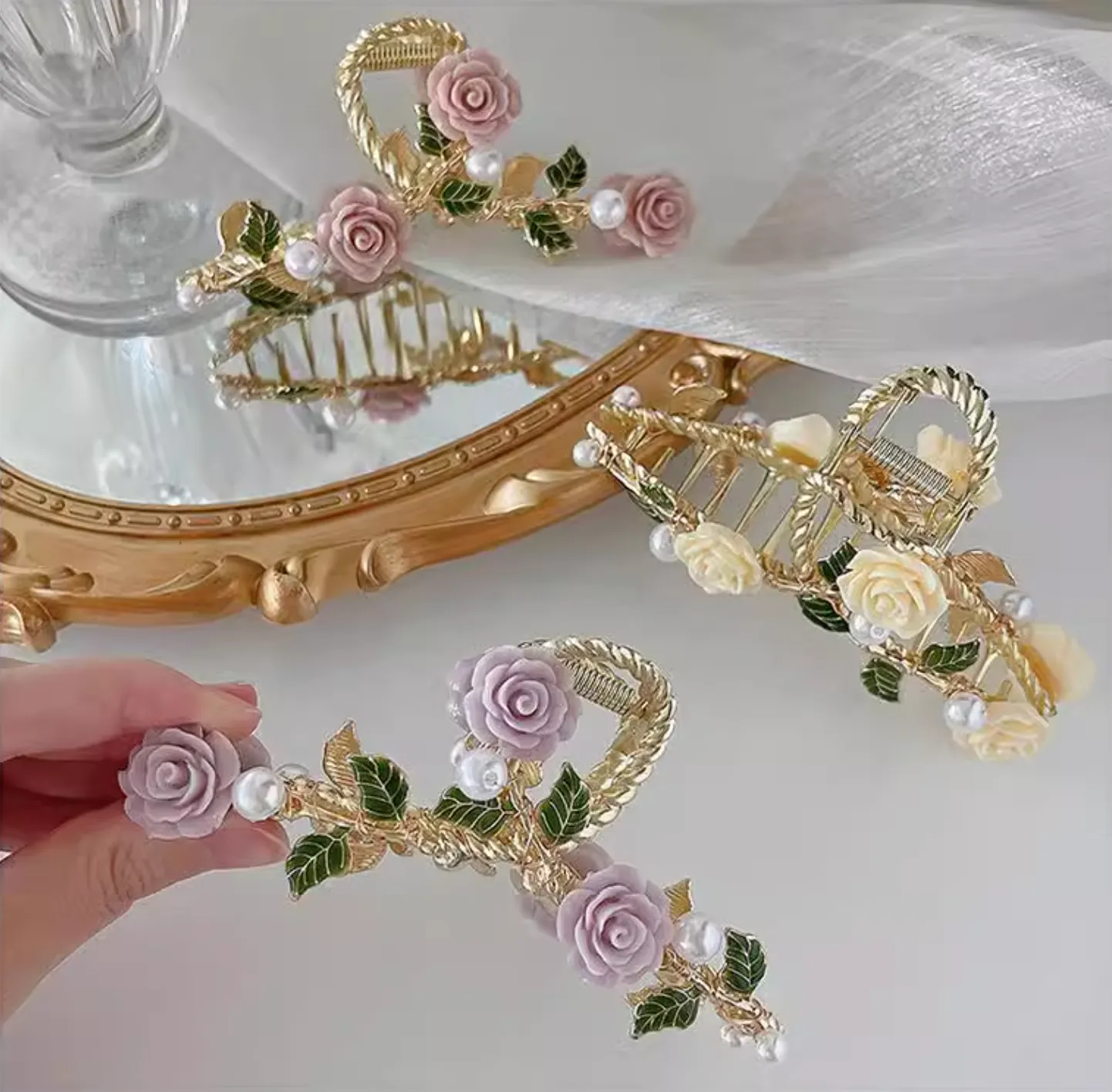 Alessia Floral Hair Clip