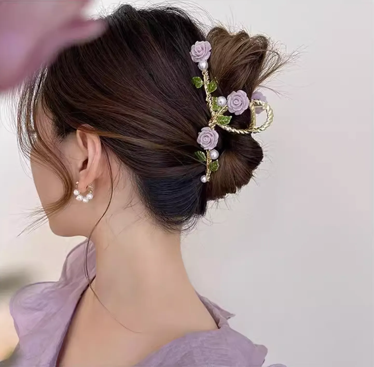 Alessia Floral Hair Clip