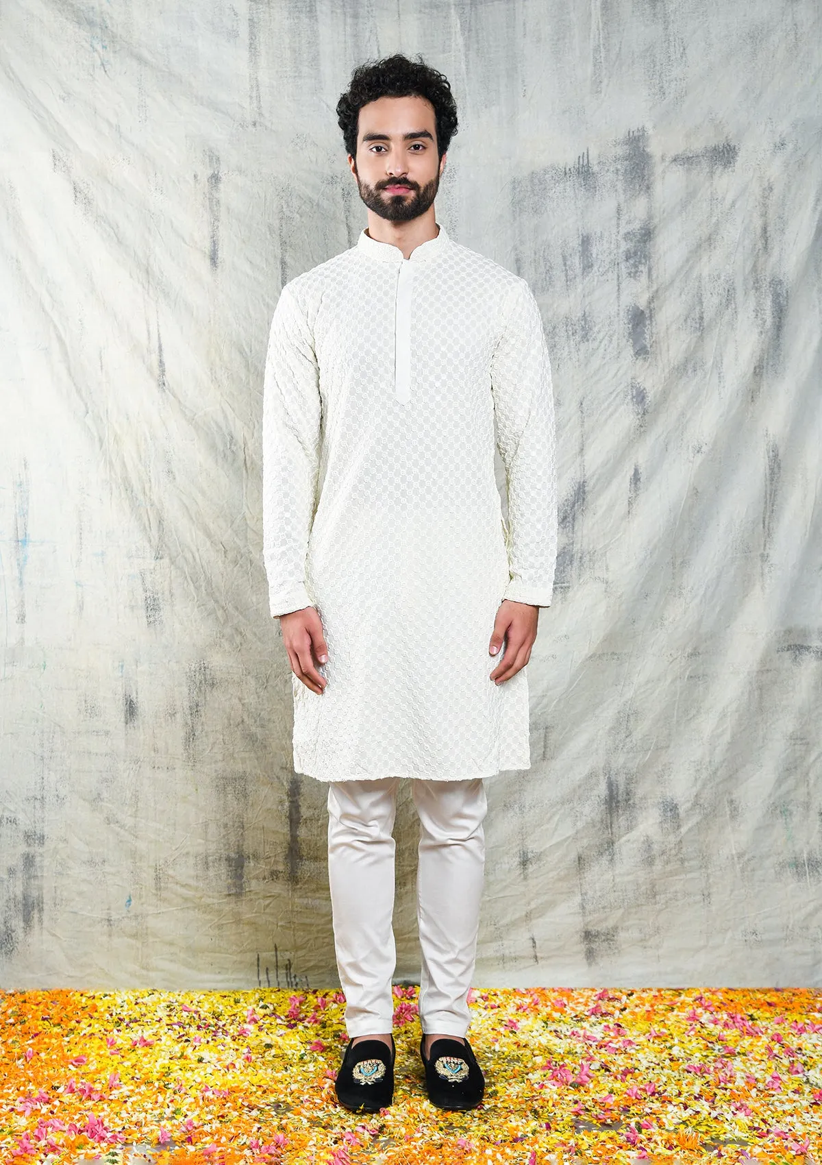 LIGHT IVORY SEQUIN EMBROIDERED KURTA PYJAMA SET