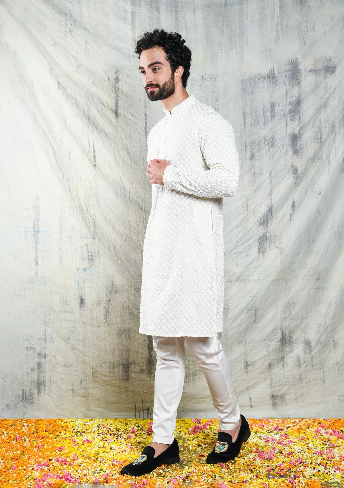 LIGHT IVORY SEQUIN EMBROIDERED KURTA PYJAMA SET