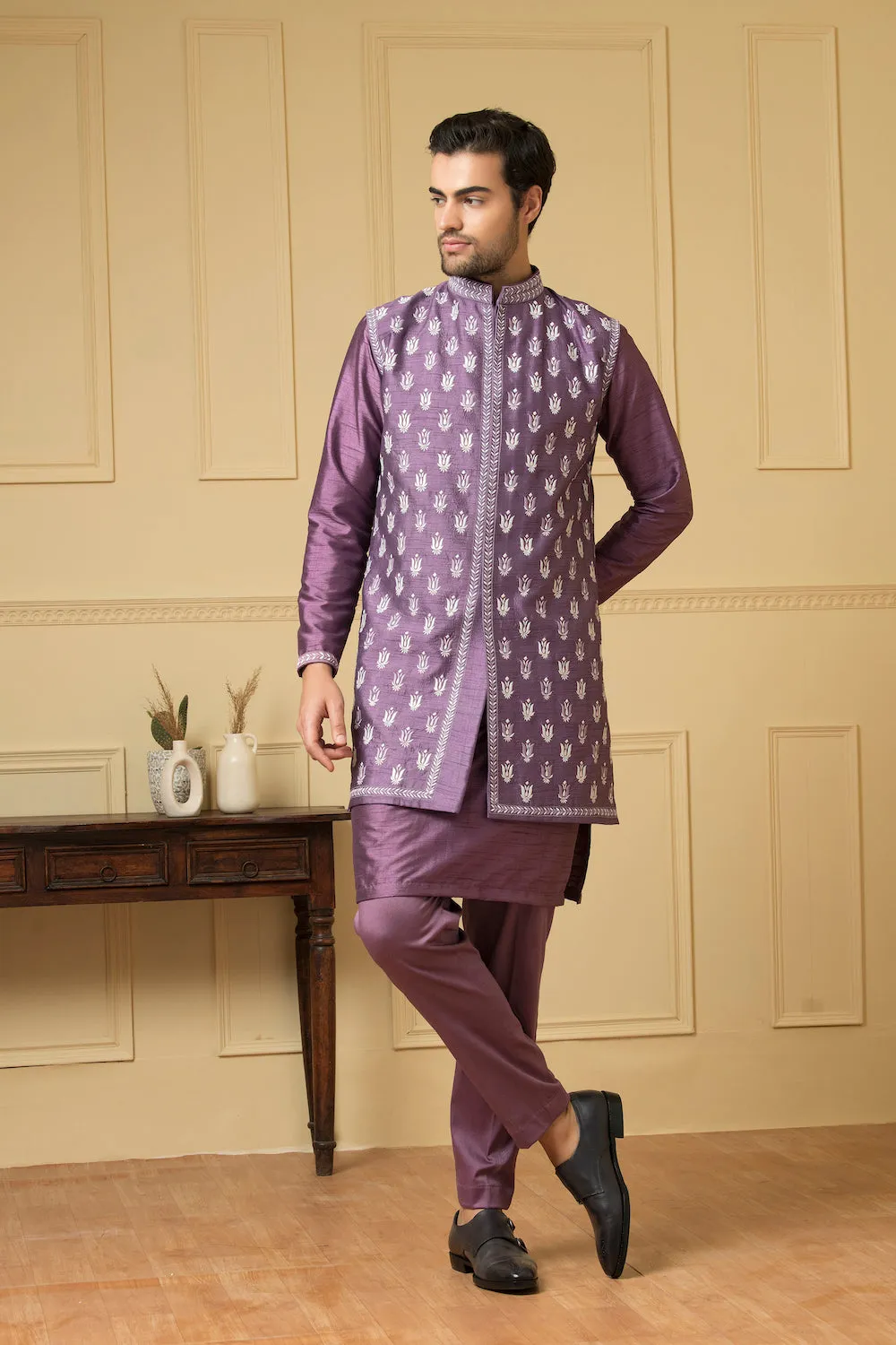 Men's Purple Embroidered Nehru Jacket And Kurta Set - Hilo Design