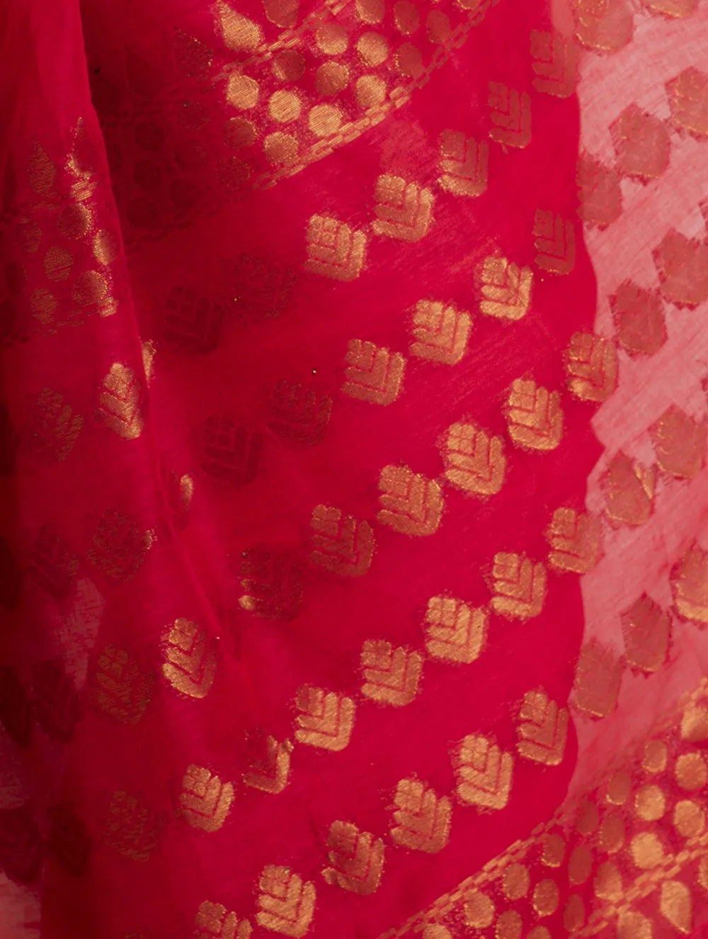 Stunning Beauty. Pure Linen Handwoven Jamdani Saree - Vibrant Red & Gold (With Blouse Piece)